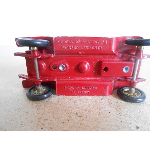 Models of Yesteryear By Lesney 1911 Ford Model T & 1912 Packard Landaulet - Picture 10 of 16